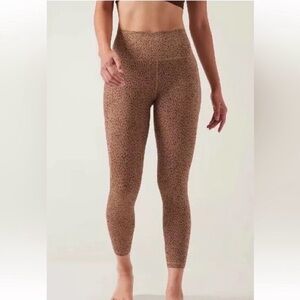 Athleta Salutation Stash 7/8 Crop Leopard Print High-Waisted Leggings Large